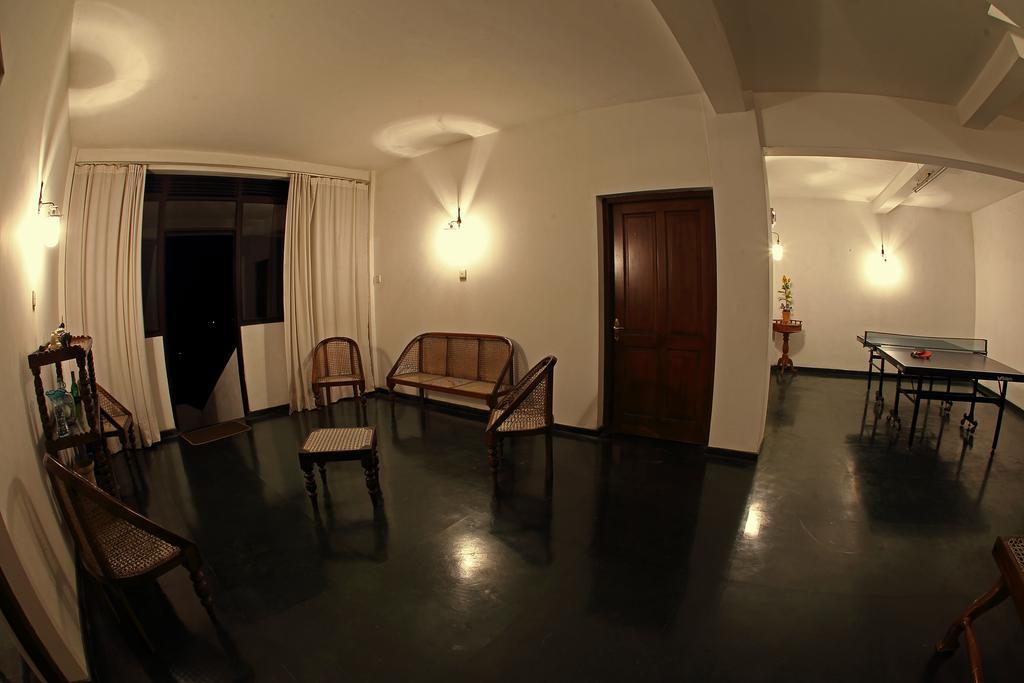 Banda Casa, Канди Экстерьер фото