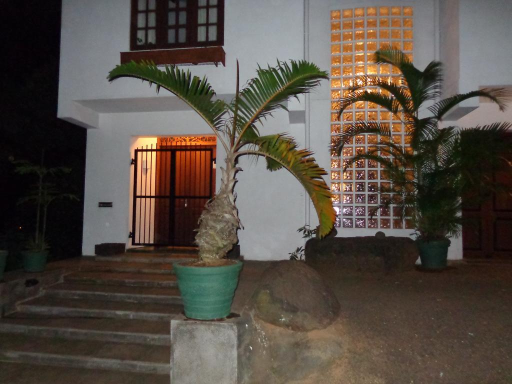 Banda Casa, Канди Экстерьер фото
