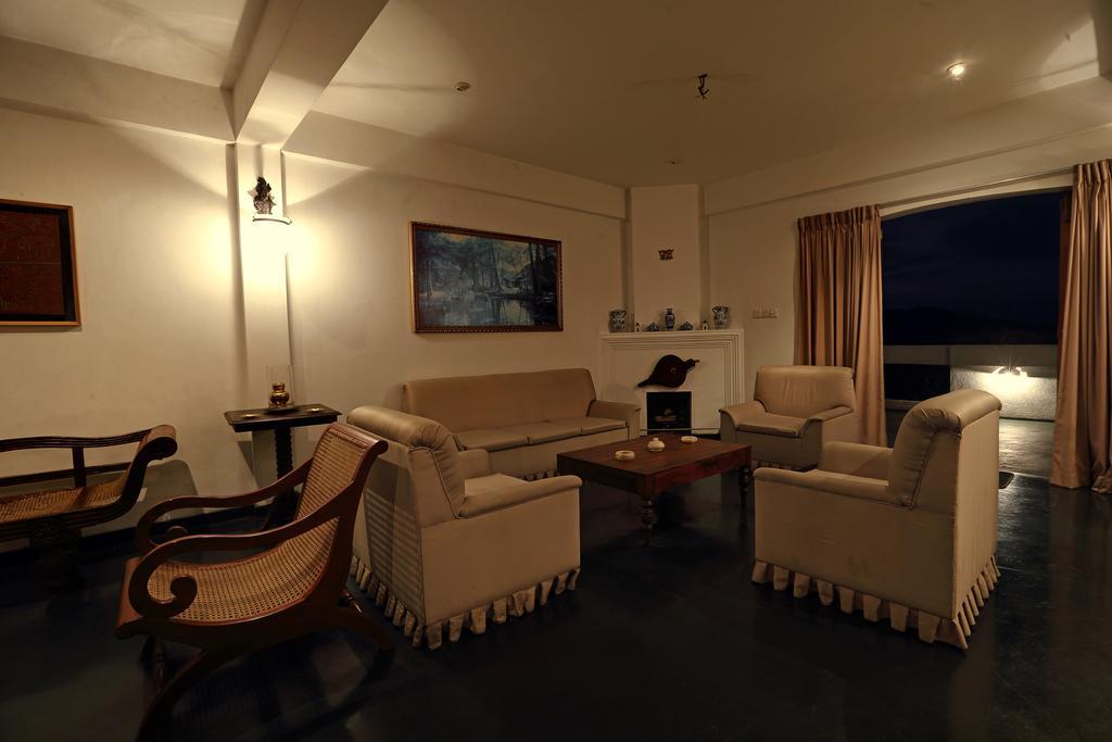 Banda Casa, Канди Экстерьер фото