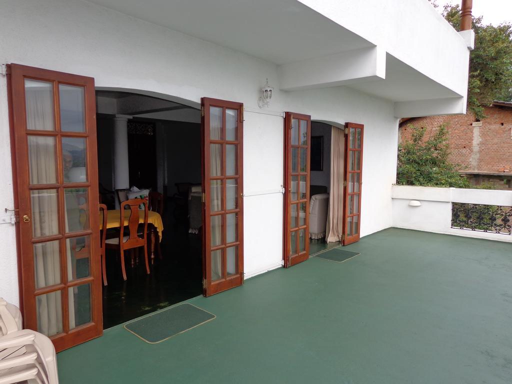 Banda Casa, Канди Экстерьер фото