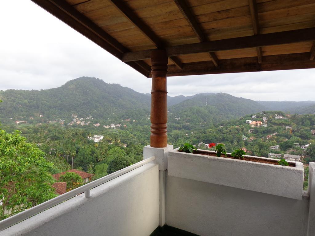 Banda Casa, Канди Экстерьер фото