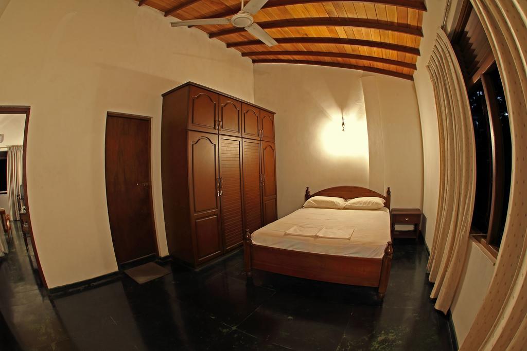 Banda Casa, Канди Экстерьер фото