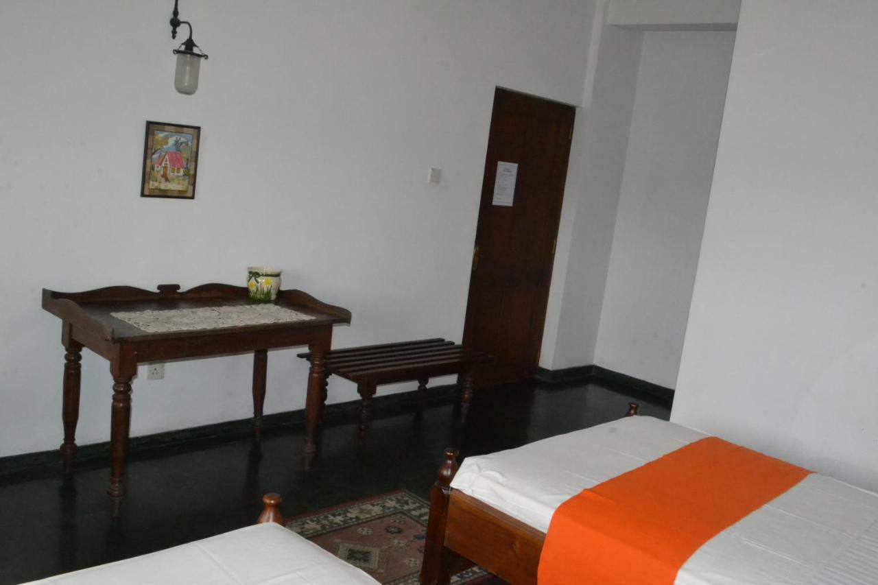 Banda Casa, Канди Экстерьер фото
